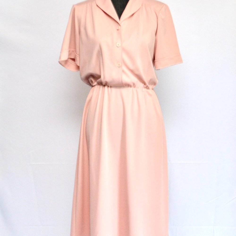 1970s Vintage Practical house dress with style!  S
